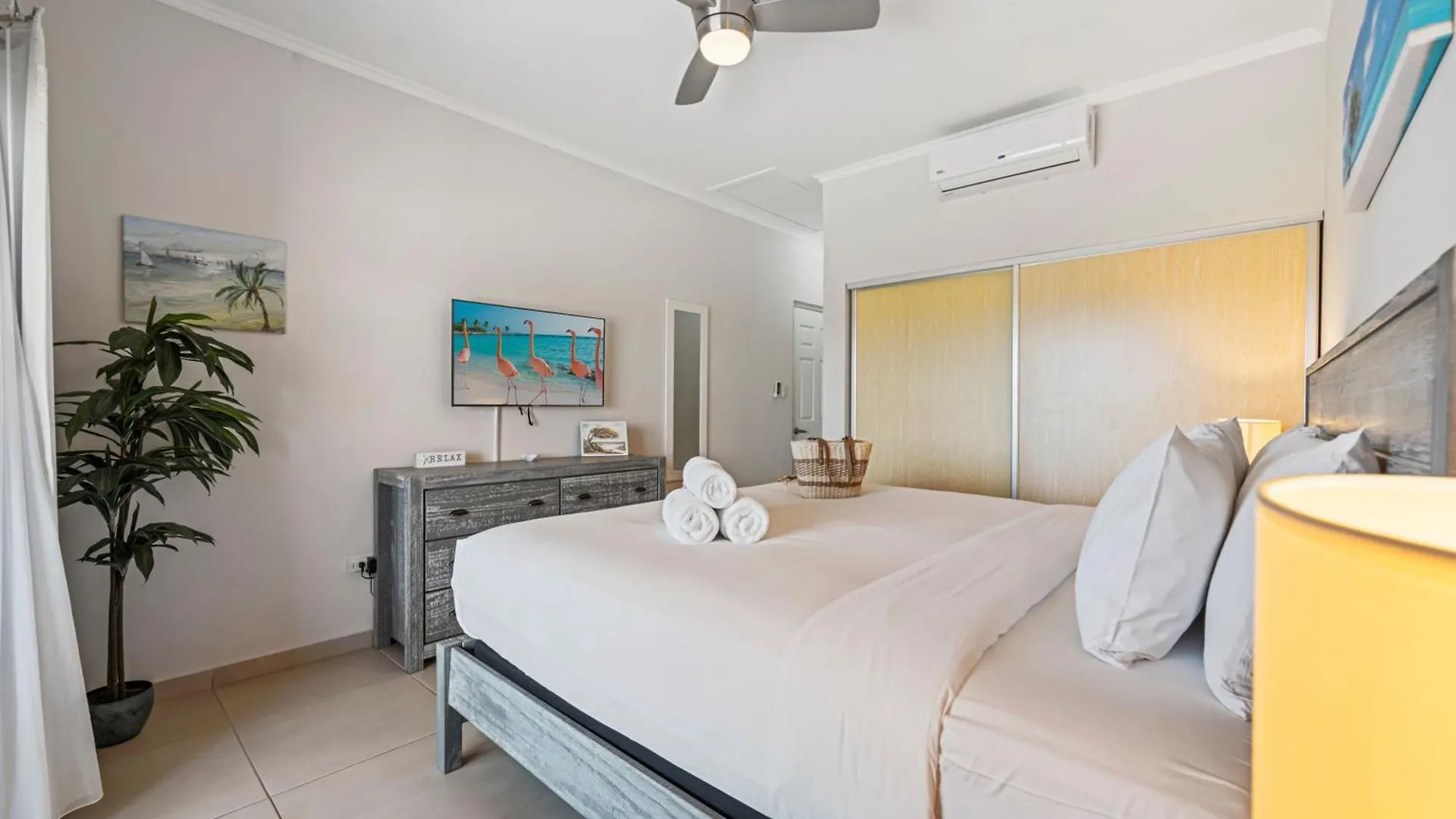 Apartment New 1 Min To Beach, Resort Style Amenities, Bbq Palm Beach Aruba