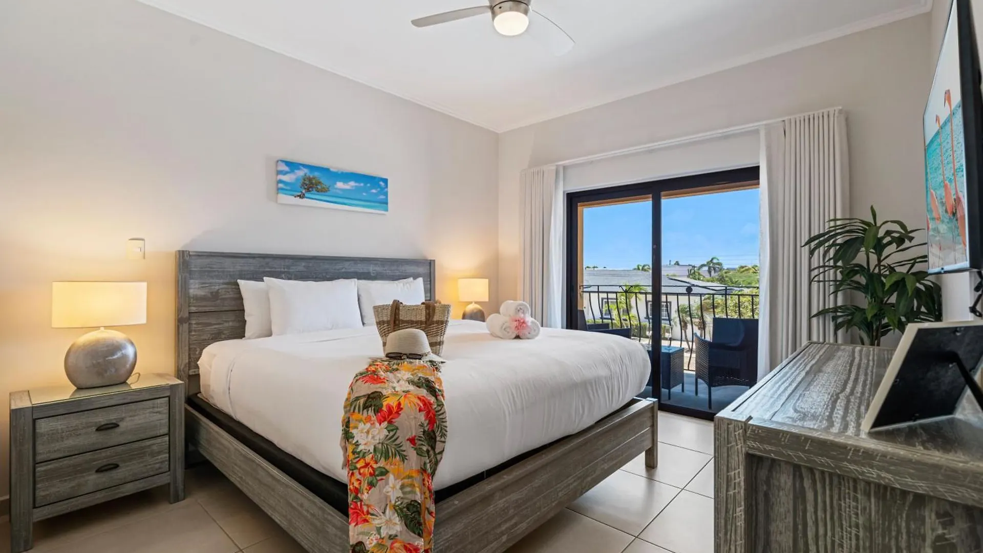 New 1 Min To Beach, Resort Style Amenities, Bbq Palm Beach 0*,  Aruba