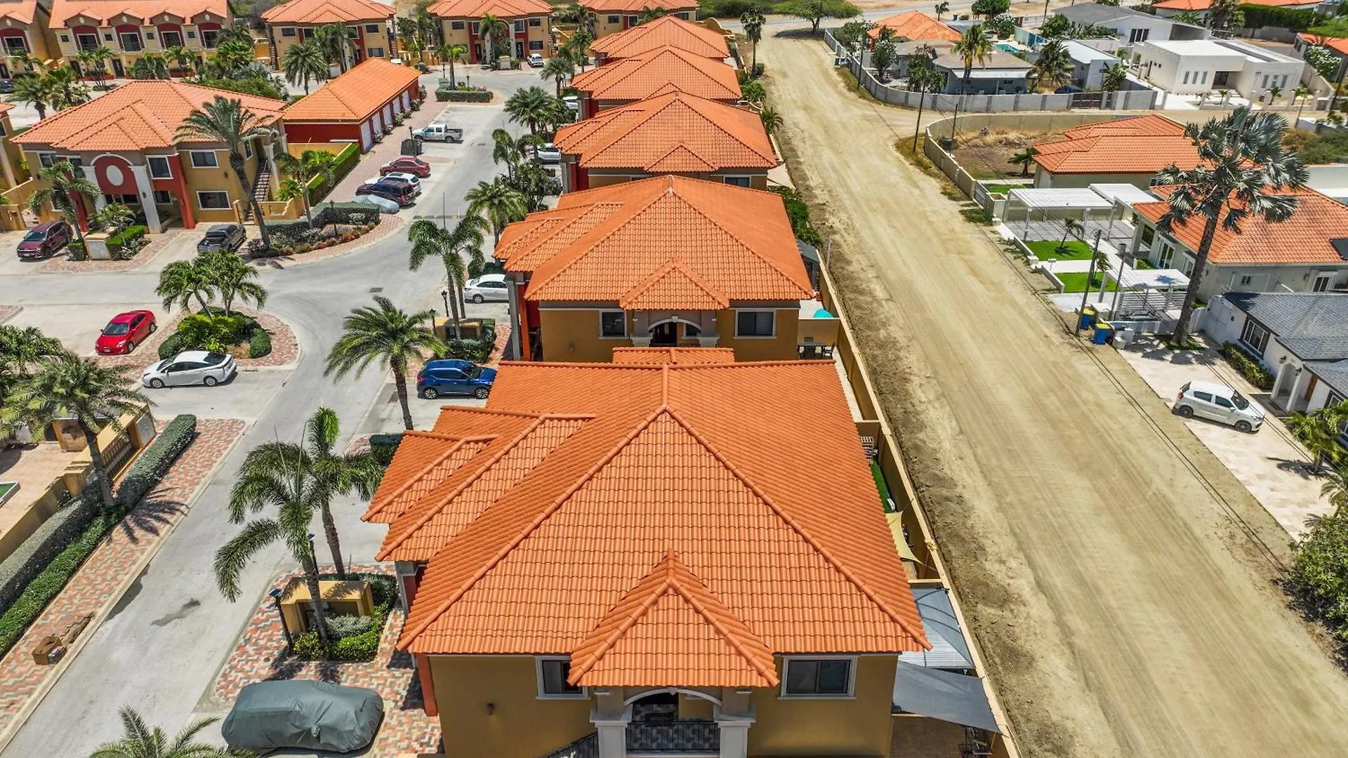 New 1 Min To Beach, Resort Style Amenities, Bbq Palm Beach