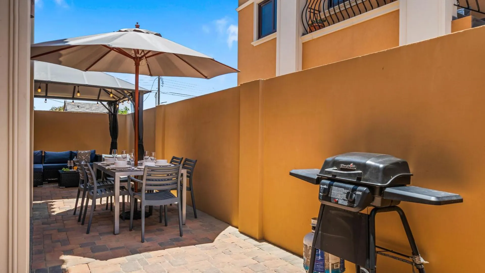 New 1 Min To Beach, Resort Style Amenities, Bbq Palm Beach 0*,